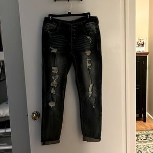 Maurice’s jeans never worn distressed button up super cute